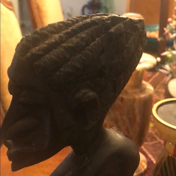 Vintage Ethnic Statue, A Woman’s Stance - Picture 5 of 8